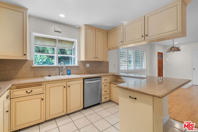 9631 CRYSTAL VIEW Drive, Tujunga (los Angeles), CA 91042
