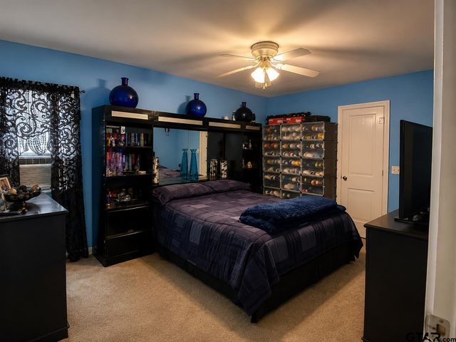 2821 Van Hwy, Tyler, TX 75702