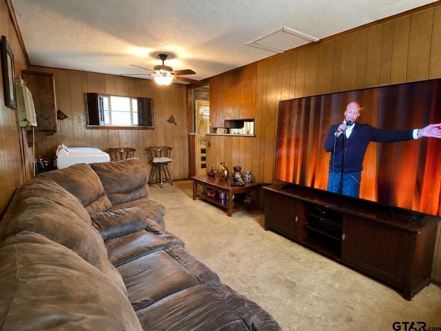 2821 Van Hwy, Tyler, TX 75702