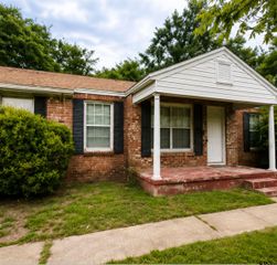 2821 Van Hwy, Tyler, TX 75702
