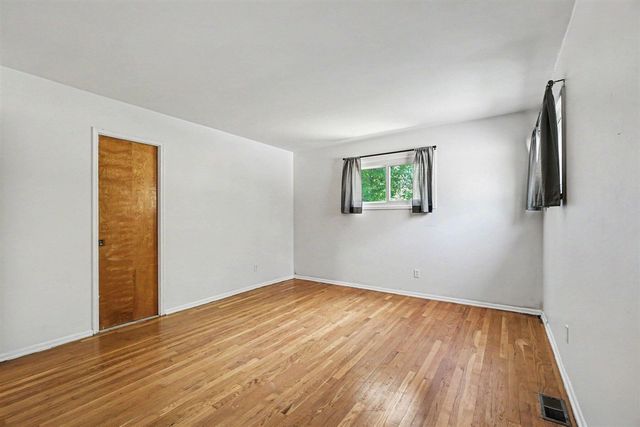 6320 Hampton Street, Portage, MI 49024