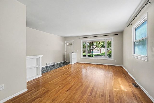 6320 Hampton Street, Portage, MI 49024
