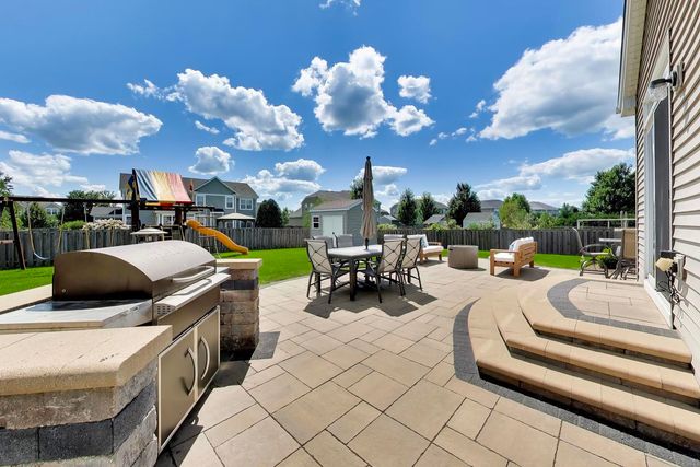 12455 Carver Lane, Huntley, IL 60142