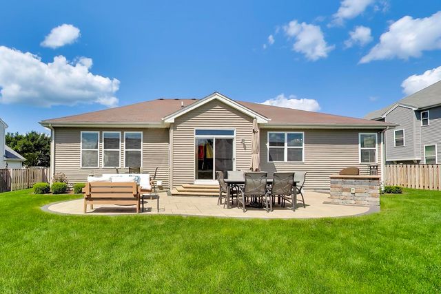 12455 Carver Lane, Huntley, IL 60142