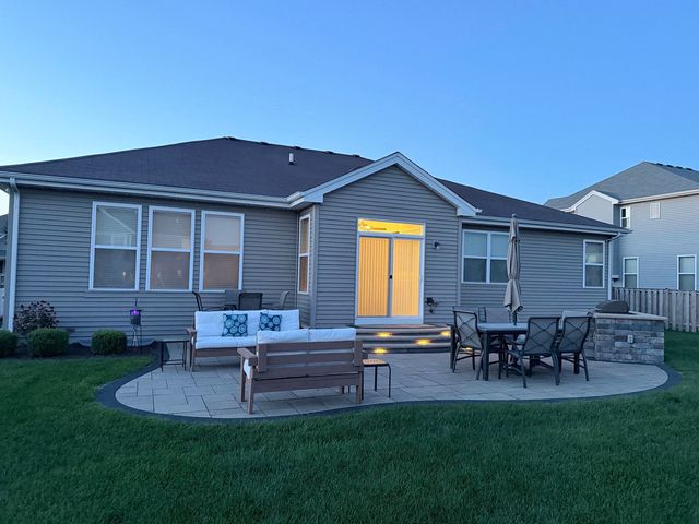 12455 Carver Lane, Huntley, IL 60142