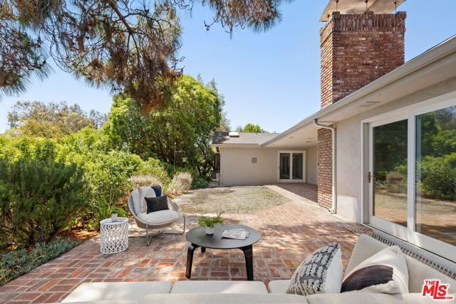 2730 Anchor Avenue, Los Angeles, CA 90064