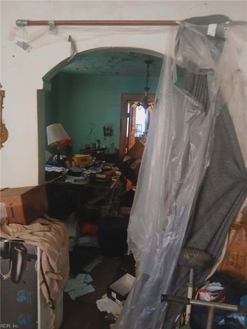 1709 Des Moines AVE, Portsmouth, VA 23704