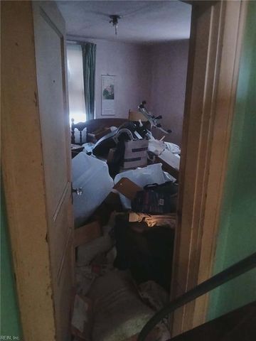 1709 Des Moines AVE, Portsmouth, VA 23704