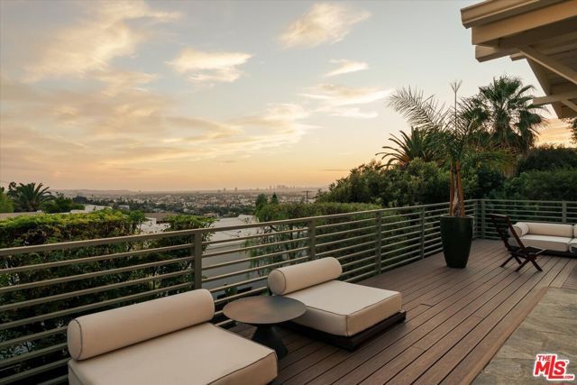 1811 Micheltorena Street, Los Angeles, CA 90026