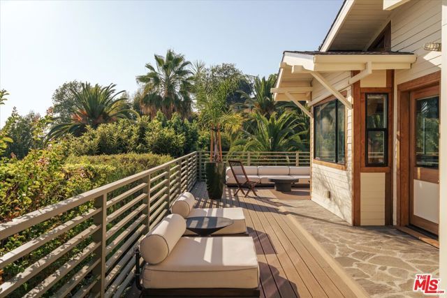 1811 Micheltorena Street, Los Angeles, CA 90026