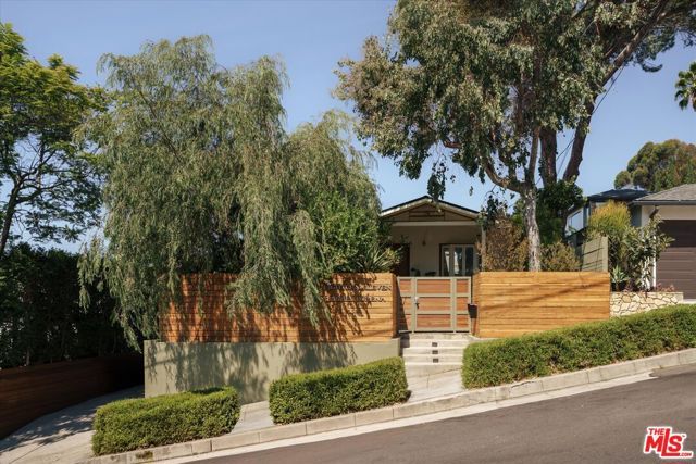 1811 Micheltorena Street, Los Angeles, CA 90026