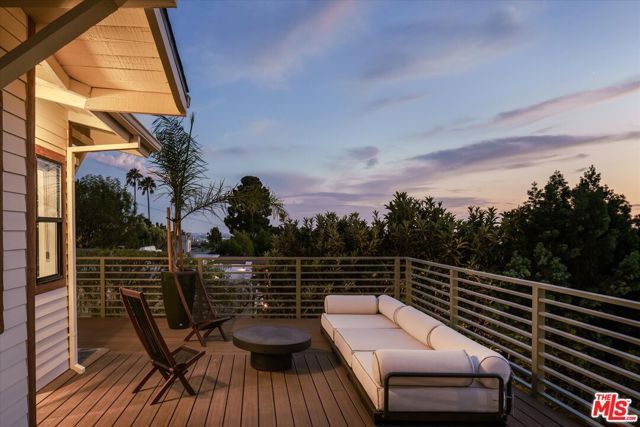 1811 Micheltorena Street, Los Angeles, CA 90026