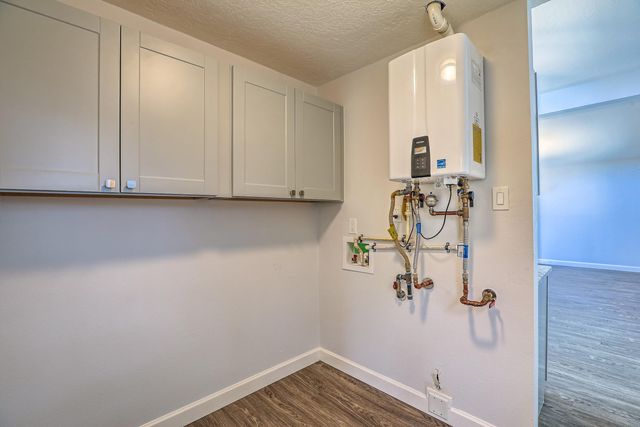 3713 Palo Duro Avenue NE, Albuquerque, NM 87110