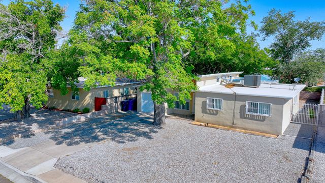 3713 Palo Duro Avenue NE, Albuquerque, NM 87110