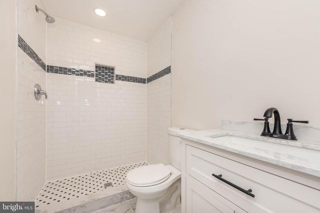 9626 HARFORD RD, Parkville, MD 21234