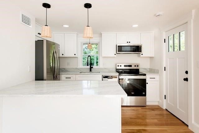 19 Nadeau Drive, Wrentham, MA 02093