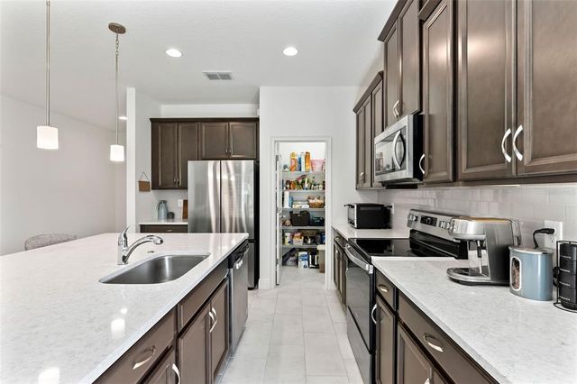 2053 COVE POINT ROAD, Port Orange, FL 32128