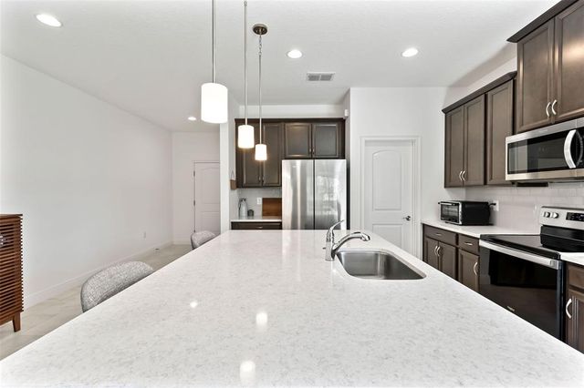 2053 COVE POINT ROAD, Port Orange, FL 32128