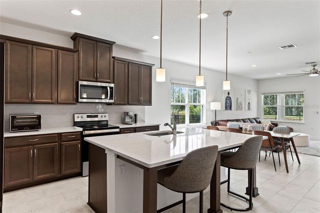 2053 COVE POINT ROAD, Port Orange, FL 32128