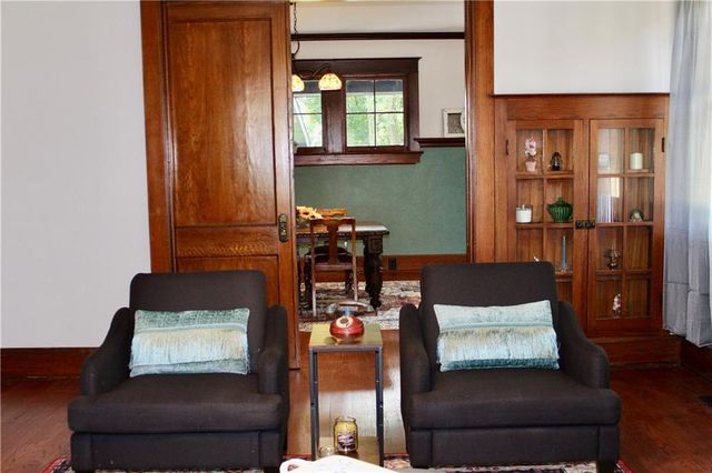 300 N Monroe Street, Oregon, MO 64473