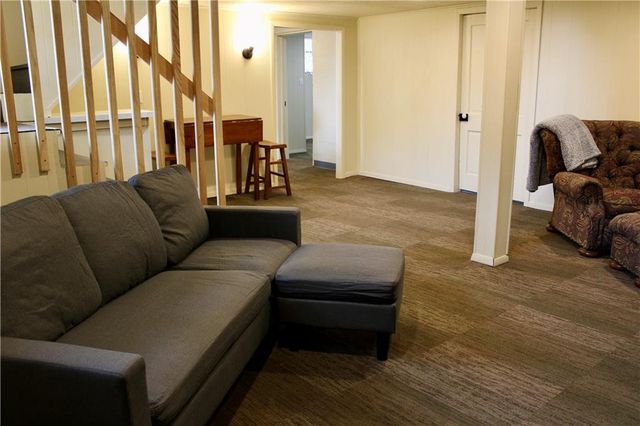 300 N Monroe Street, Oregon, MO 64473