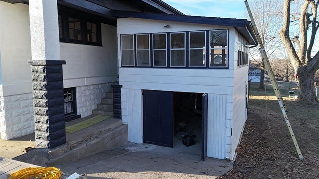 300 N Monroe Street, Oregon, MO 64473