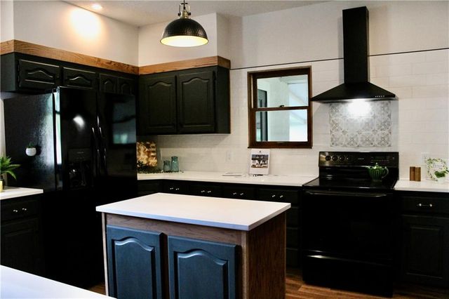 300 N Monroe Street, Oregon, MO 64473