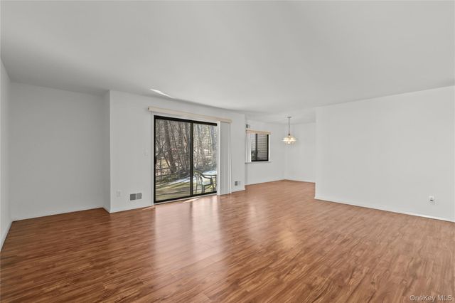 68A Independence Court A, Yorktown Heights, NY 10598