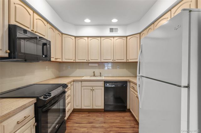 68A Independence Court A, Yorktown Heights, NY 10598