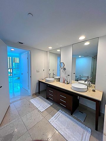 495 BRICKELL Avenue 1605, Miami, FL 33131