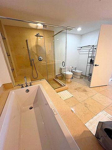 495 BRICKELL Avenue 1605, Miami, FL 33131