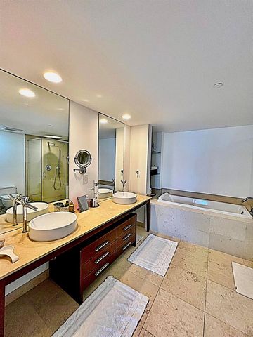 495 BRICKELL Avenue 1605, Miami, FL 33131