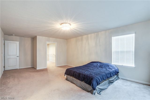 2326 Orchard Circle, Ravenna, OH 44266