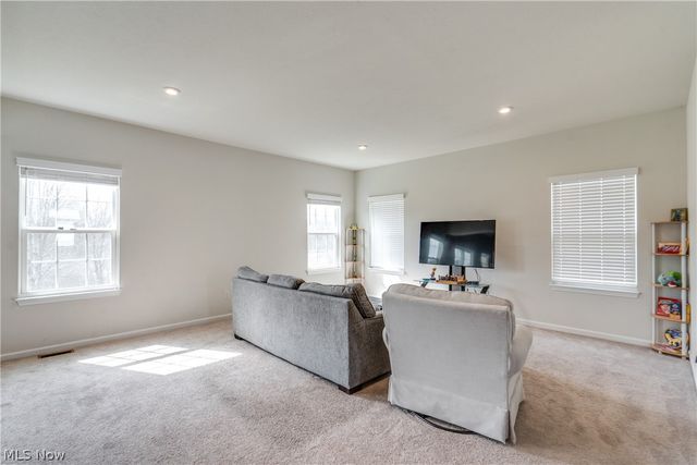 2326 Orchard Circle, Ravenna, OH 44266