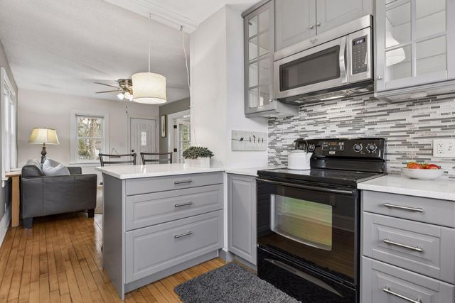 2833 34th Avenue S, Minneapolis, MN 55406