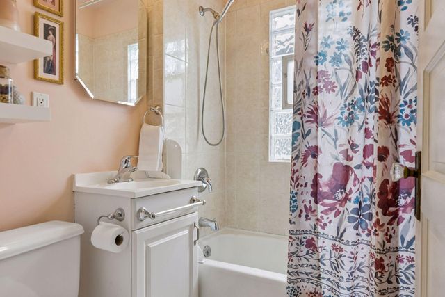 2833 34th Avenue S, Minneapolis, MN 55406