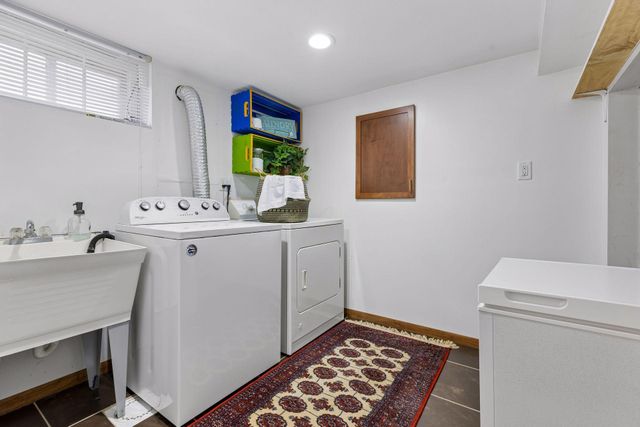 2833 34th Avenue S, Minneapolis, MN 55406