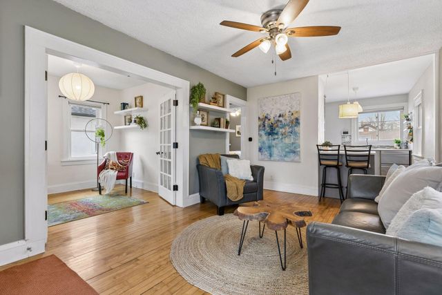 2833 34th Avenue S, Minneapolis, MN 55406