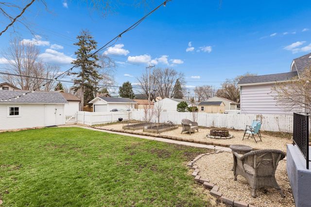 2833 34th Avenue S, Minneapolis, MN 55406