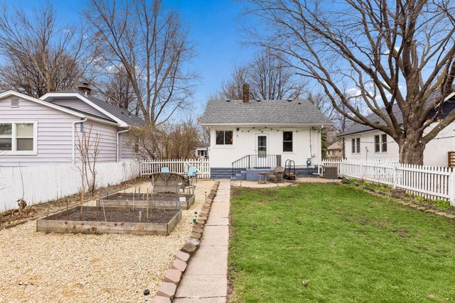 2833 34th Avenue S, Minneapolis, MN 55406