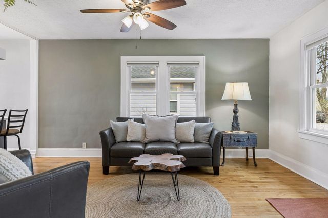 2833 34th Avenue S, Minneapolis, MN 55406