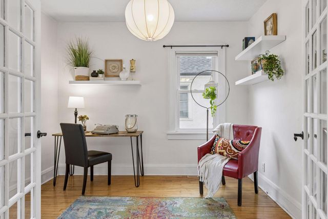 2833 34th Avenue S, Minneapolis, MN 55406