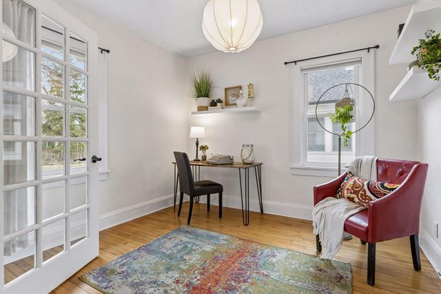 2833 34th Avenue S, Minneapolis, MN 55406