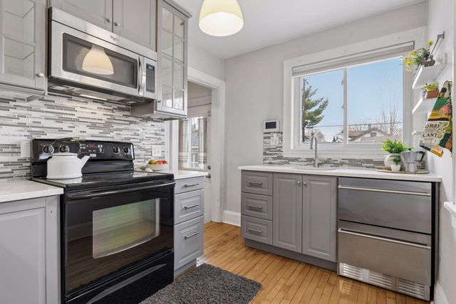 2833 34th Avenue S, Minneapolis, MN 55406