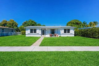 541 NW 193rd St, Miami Gardens, FL 33169