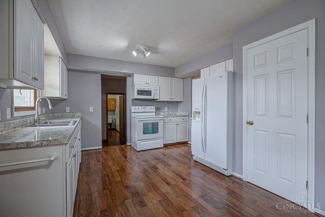 702 Heritage Drive, Trenton, OH 45067