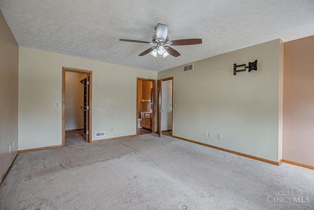 702 Heritage Drive, Trenton, OH 45067