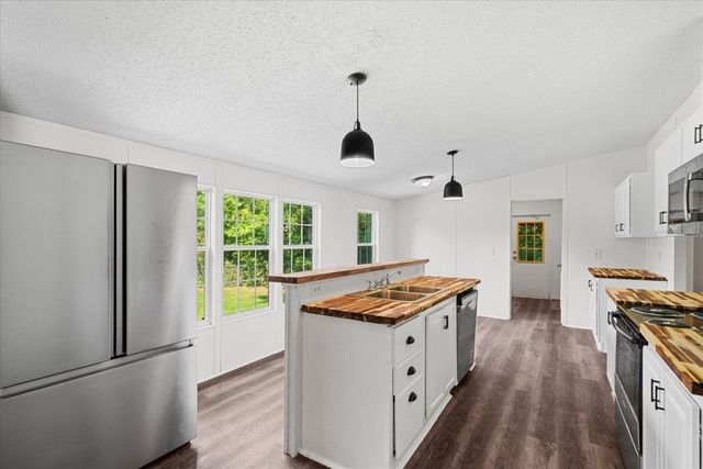 220 Hensley Road, Chatsworth, GA 30705