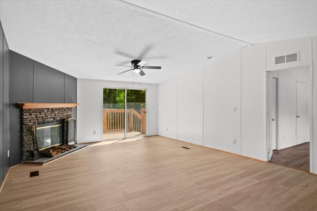 220 Hensley Road, Chatsworth, GA 30705