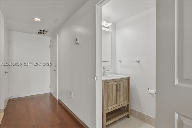 401 SW 4th Ave 1700, Fort Lauderdale, FL 33315